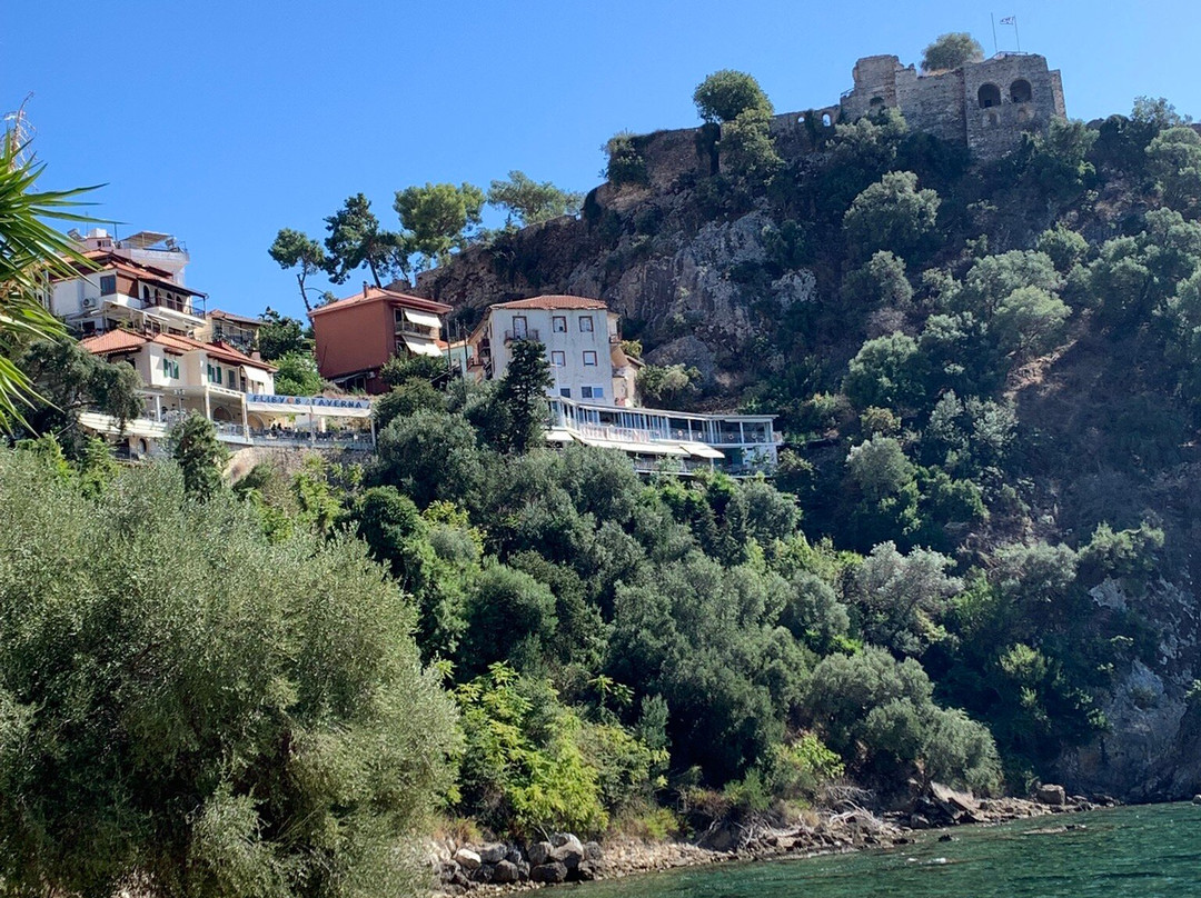 Mike's Bar-Parga必去景点