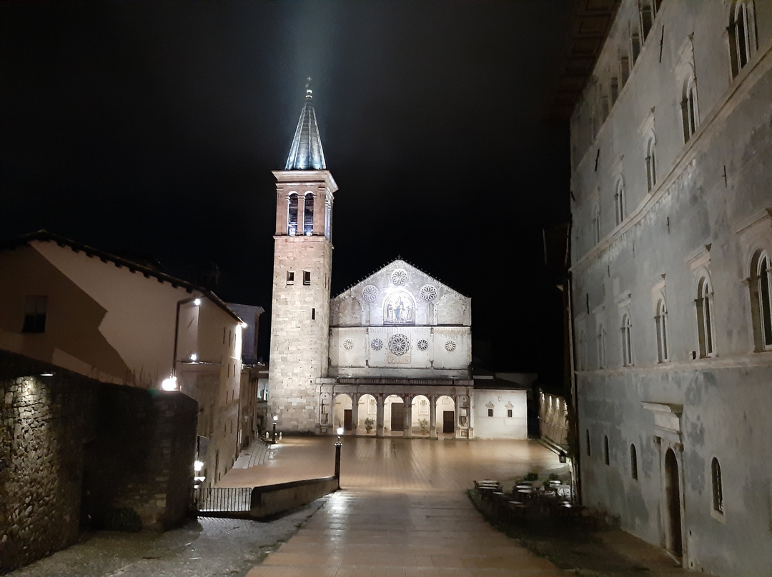 Piazza del Duomo-斯波莱托必去景点