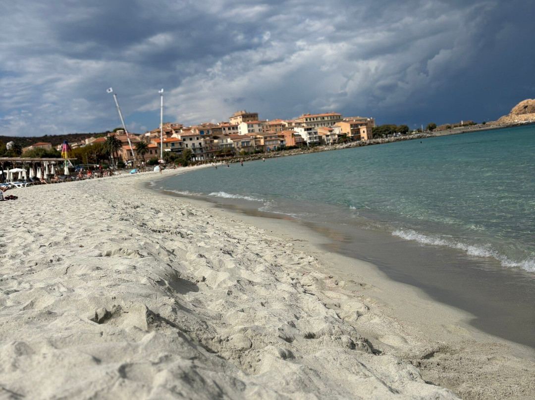 Plage de L'Île-Rousse-Ile Rousse必去景点