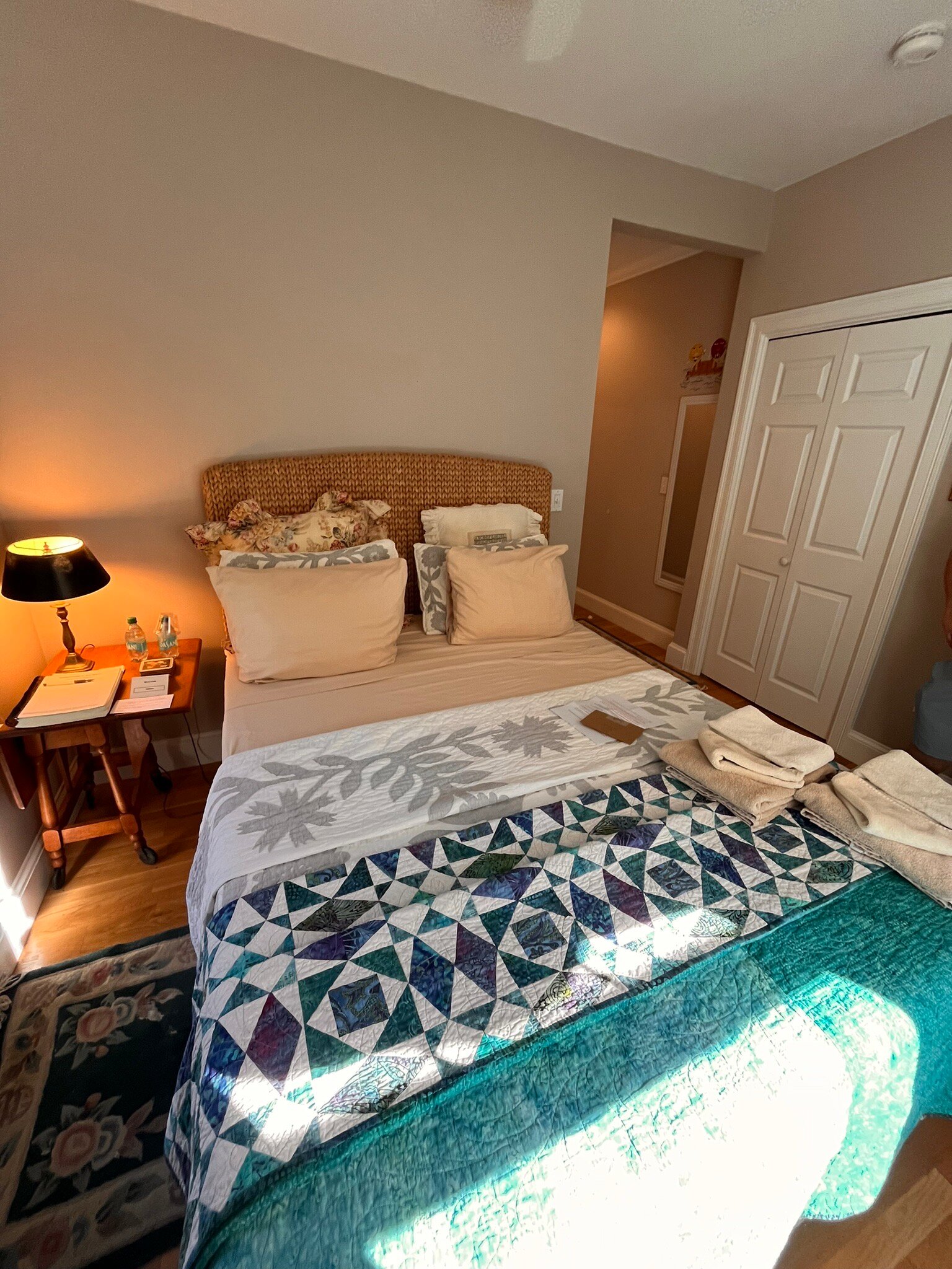 Josephine's Bed & Breakfast-官方