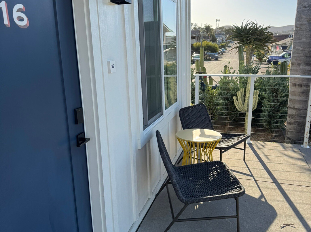 The Pacific Motel主图