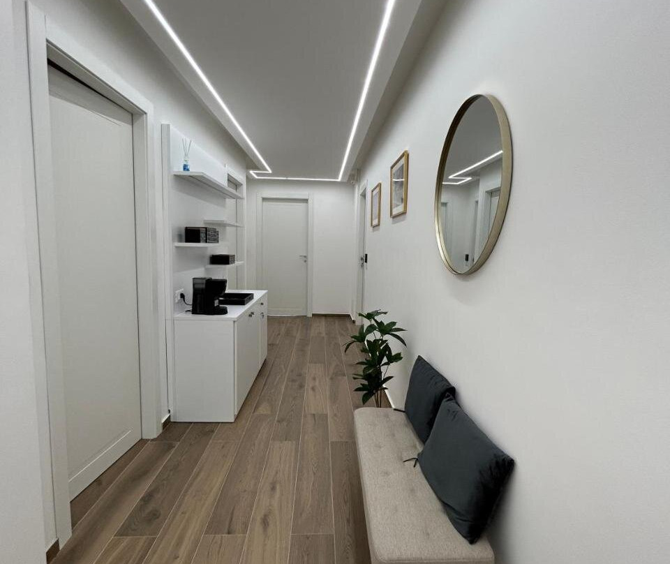 Mentana Rooms