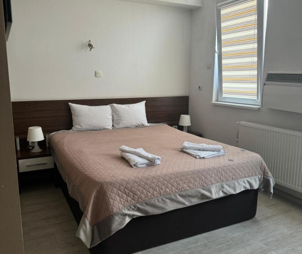 Deni Apartments