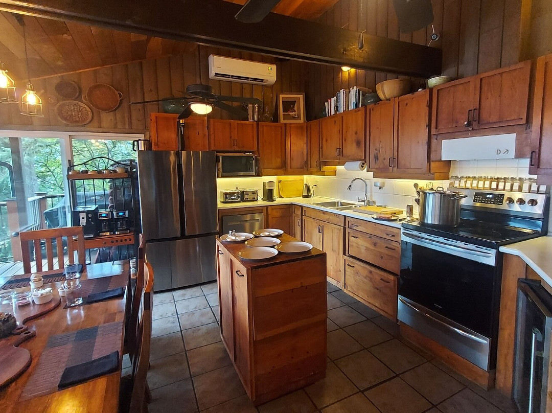 The Fraser River's Edge B&B Lodge主图