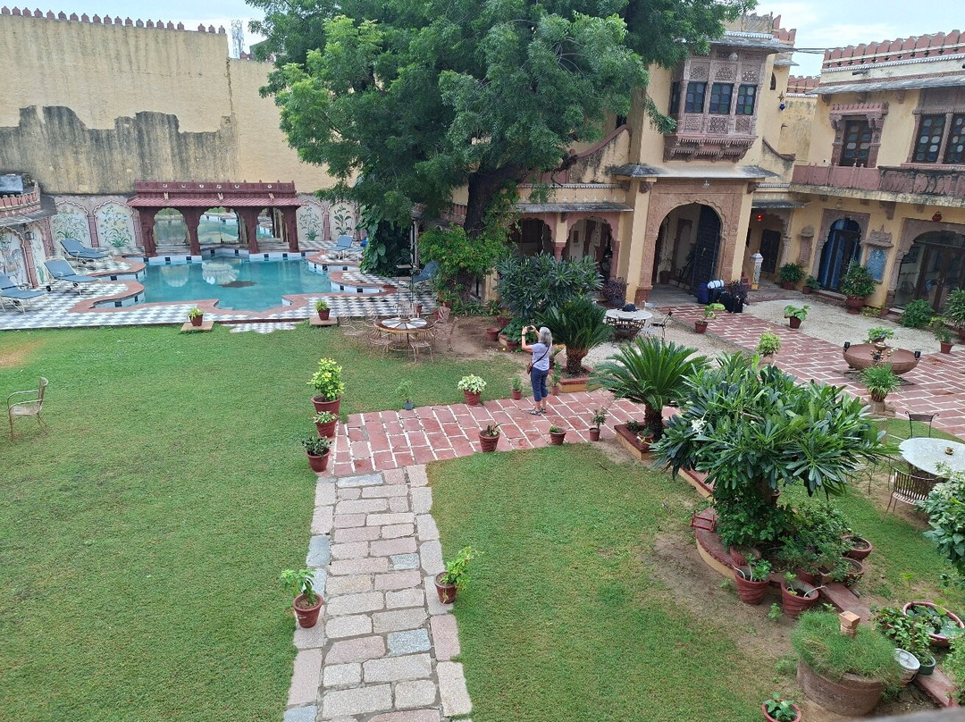 拉乌拉本斯瓦拉酒店主图