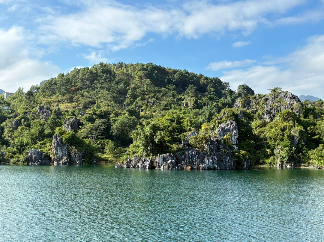 万峰湖景区-兴义市必去景点