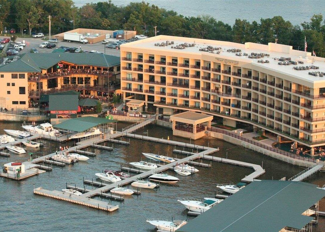 Lake Ozark酒店住宿-Camden on the Lake Resort