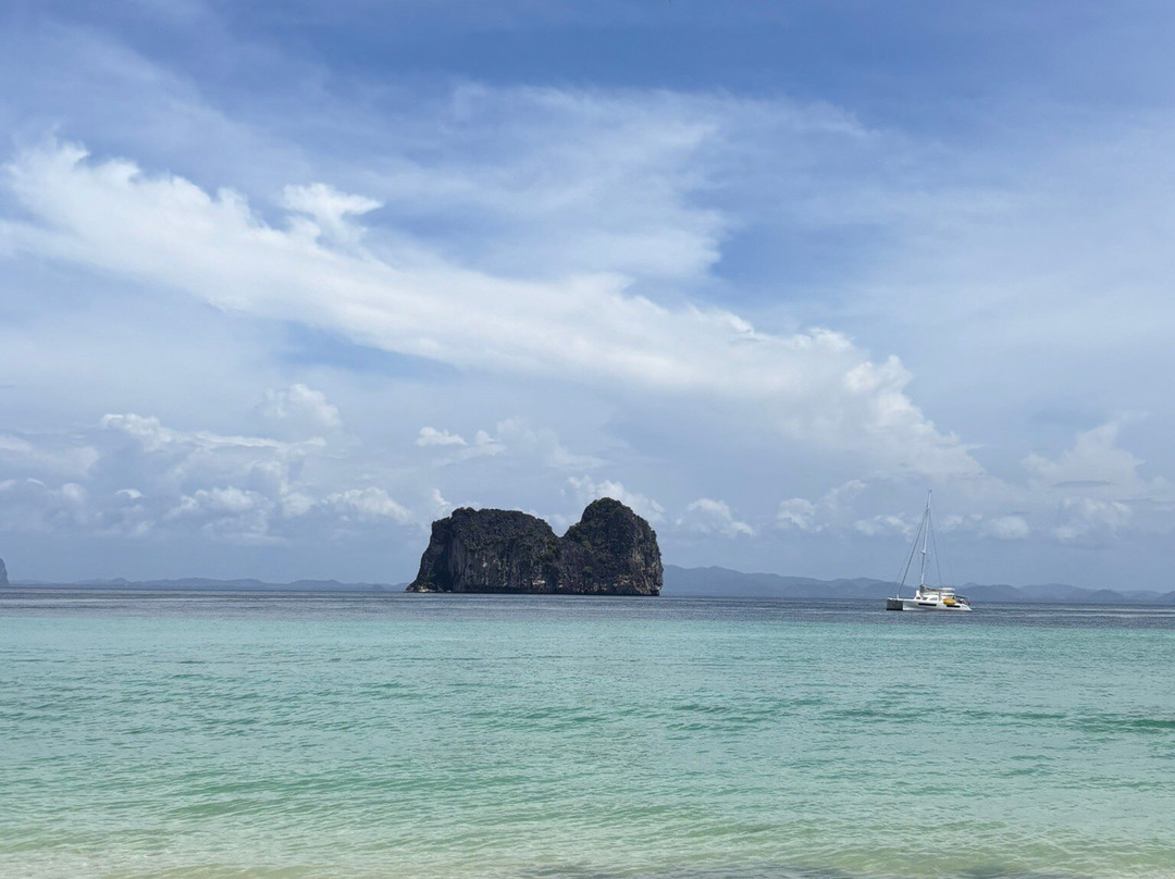 玛雅雷海滩度假酒店主图
