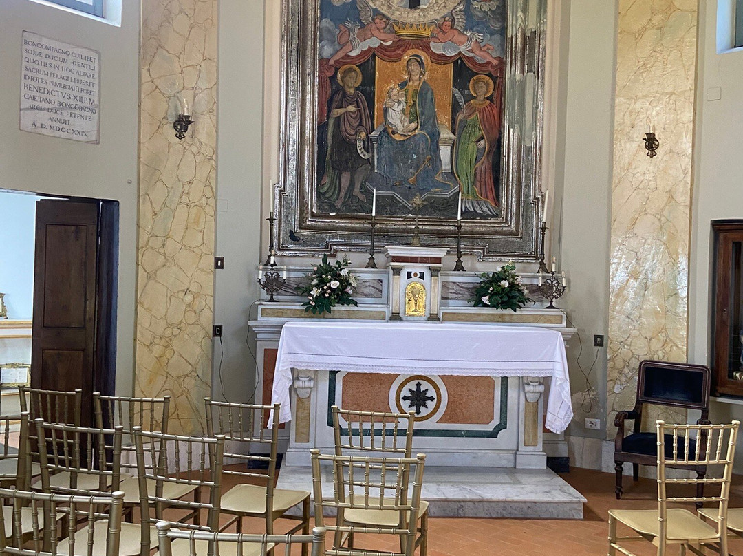 Castle Boncompagni Viscogliosi-Isola del Liri必去景点