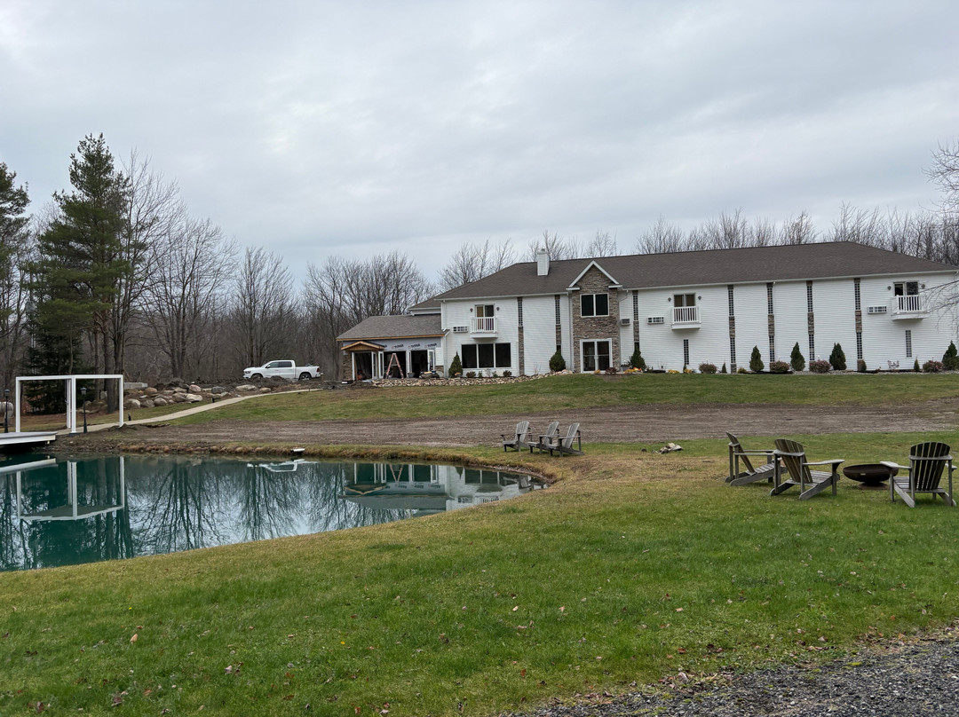 River Spring Lodge主图