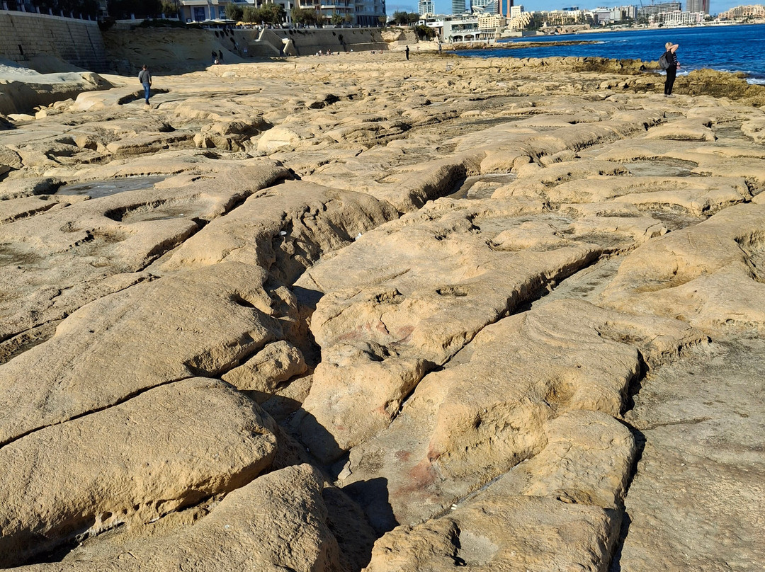 Qui-Si-Sana Beach-斯利马必去景点