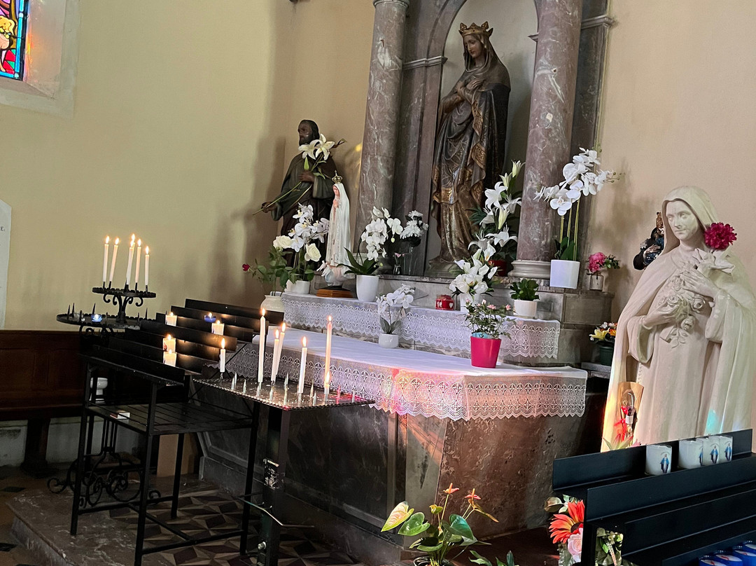 Eglise Saint Laurent-蓬塔穆松必去景点