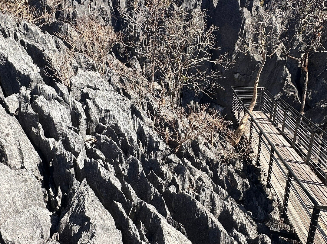 The Rock Viewpoint-Ban Khounkeo必去景点