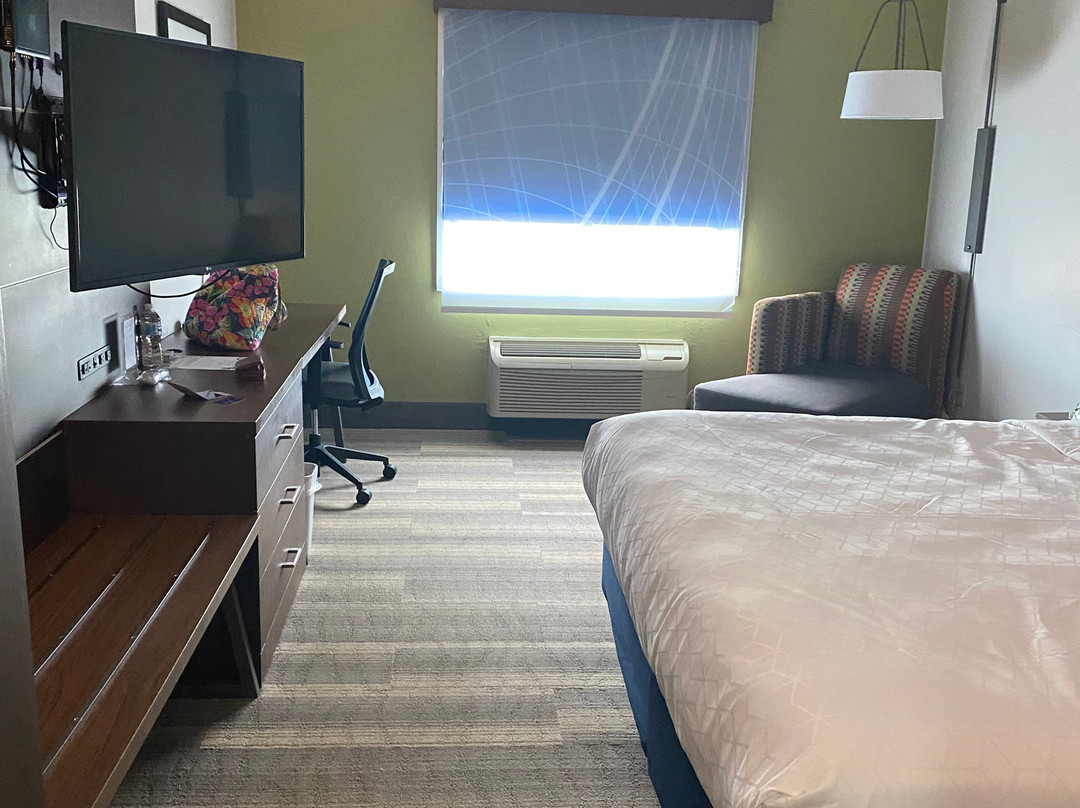 Holiday Inn Express & Suites Panama City-Tyndall by IHG主图