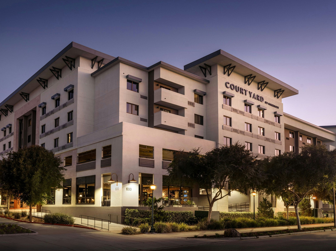 雷德伍德城酒店住宿-Courtyard by Marriott Redwood City