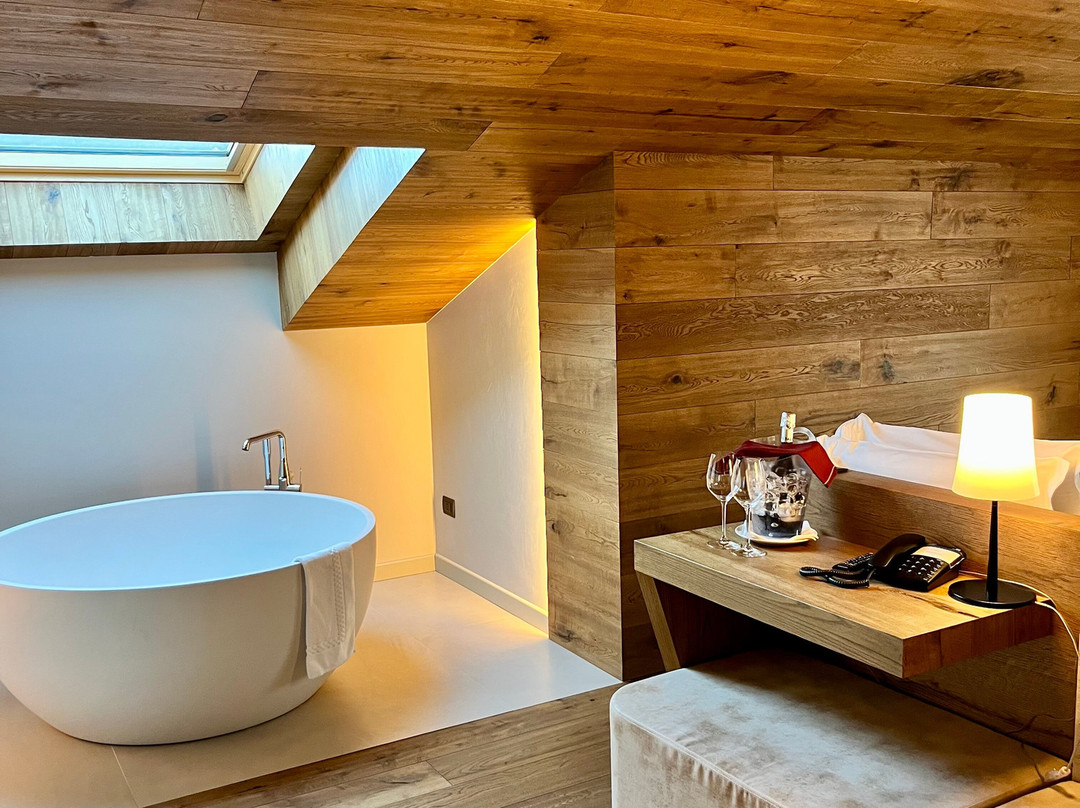 Mont Avic Resort & Wellness主图