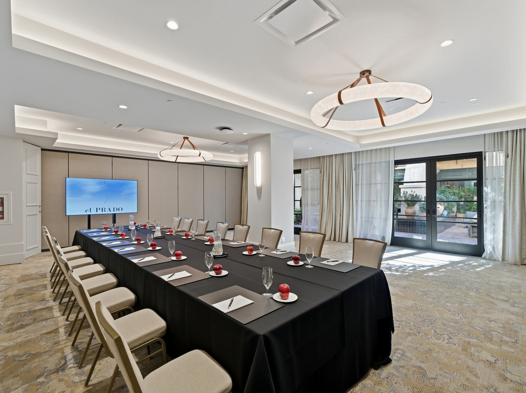 花园宫殿酒店主图