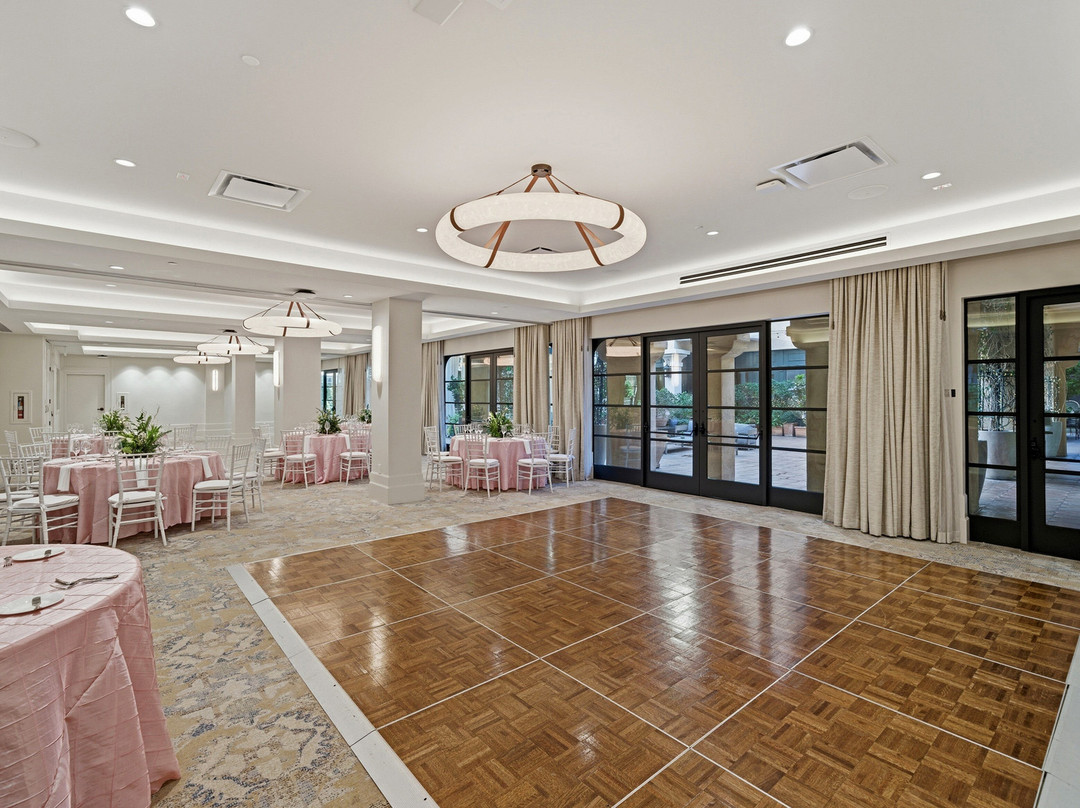 花园宫殿酒店主图