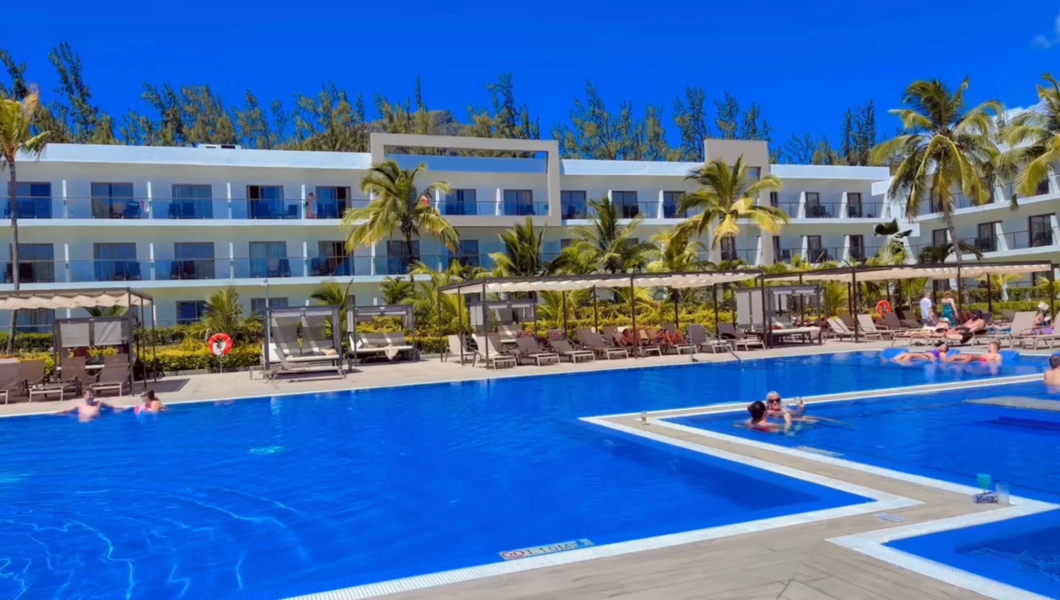 Hotel Riu Palace Mauritius-泳池