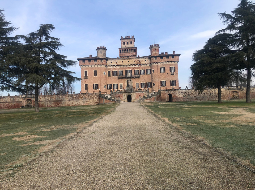 Castello Di Chignolo Po-Chignolo Po必去景点