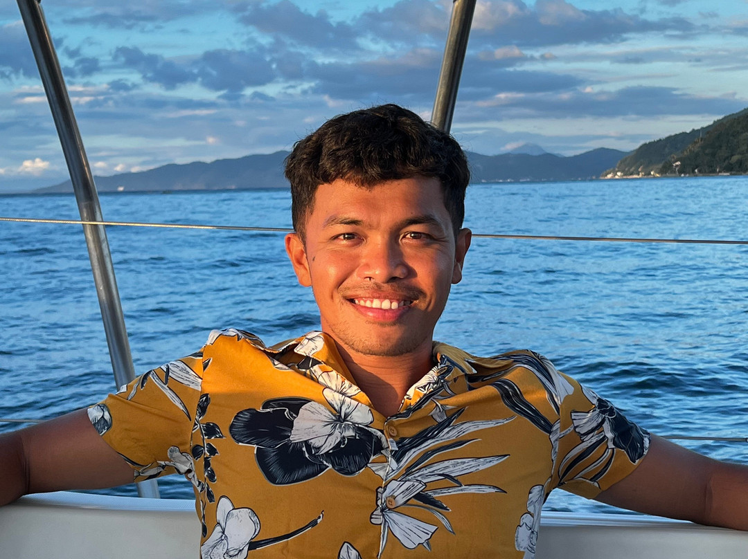 Sunset Sailing By PYCS-Mabini必去景点