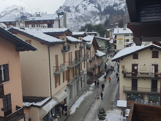 科马约尔酒店主图