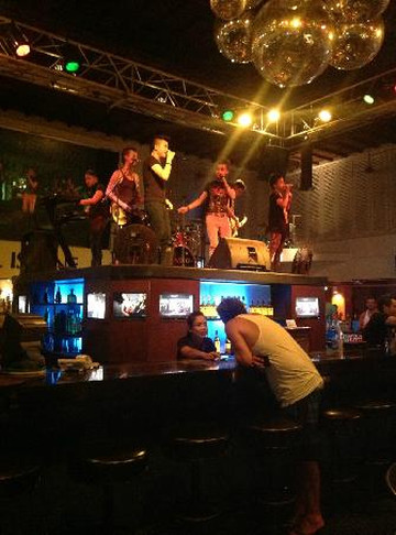 巴厘岛硬石酒店主图