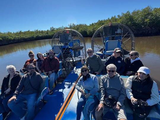 Everglades City Airboat Tours-大沼泽地必去景点