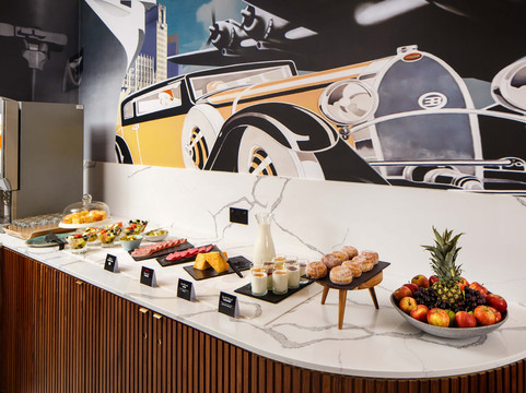 宜必思尚品伦敦希思罗东酒店主图