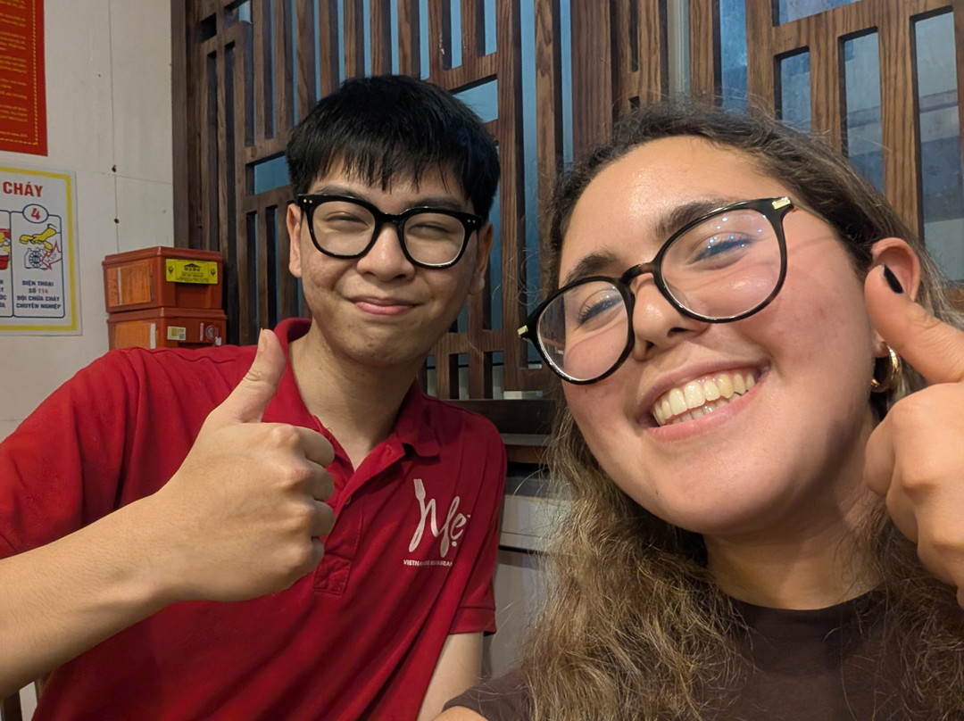 Met Vietnamese Restaurant & Vegetarian Options 2主图