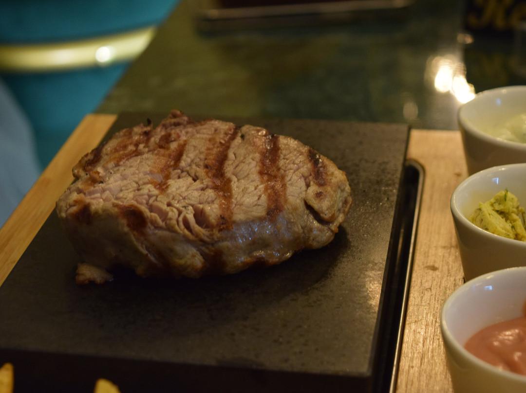 Hot Stones Bar Restaurant