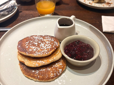 阿肯戴尔蓝色钟塔酒店主图