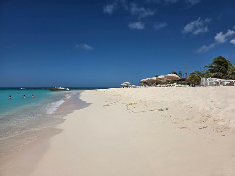 Captain Alan's Boat Charters-Oyster Pond必去景点