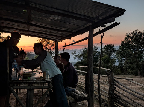 The Hiker-琅南塔必去景点