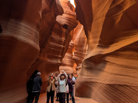 Tse Bighanilini Tours-佩吉必去景点