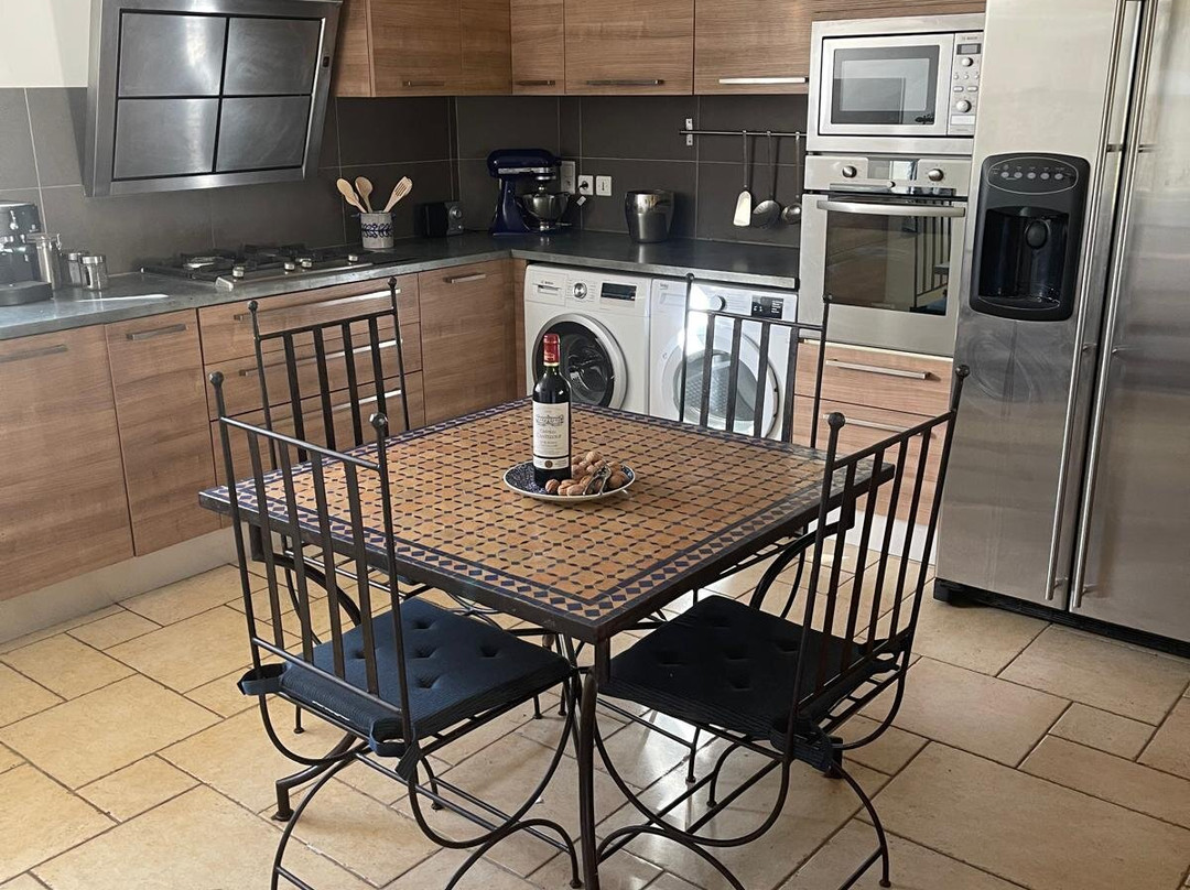 布鲁尼庄园酒店主图