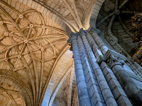 Monasterio de San Esteban de Ribas de Sil-Nogueira de Ramuin必去景点
