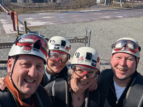 Zip World Penrhyn Quarry-Bethesda必去景点