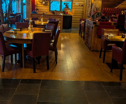 莫里安谢德乡村酒店主图