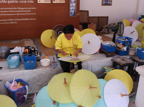 Sa Paper & Umbrella Handicraft Center-清迈必去景点