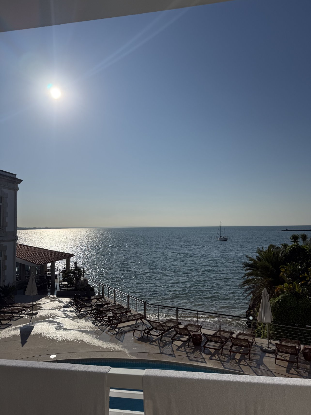 阿尔巴罗斯酒店-官方