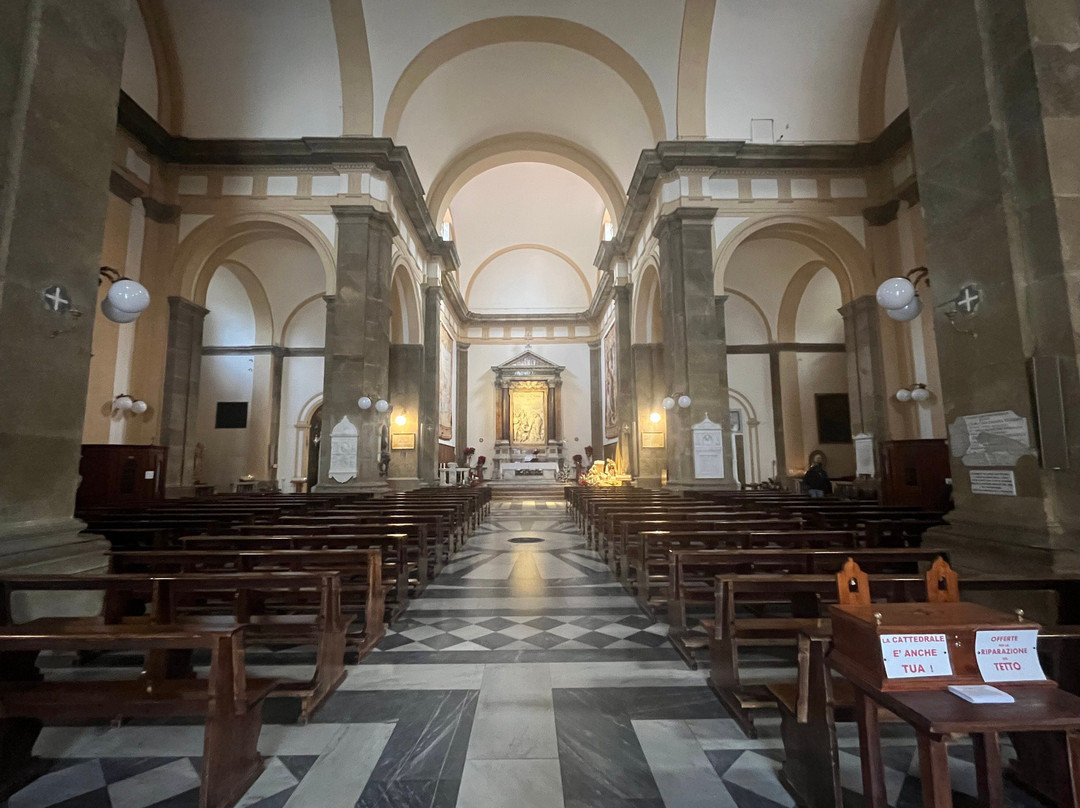 Cattedrale di San Pietro-弗拉斯卡蒂必去景点