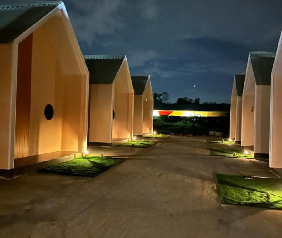 Fandee suites
