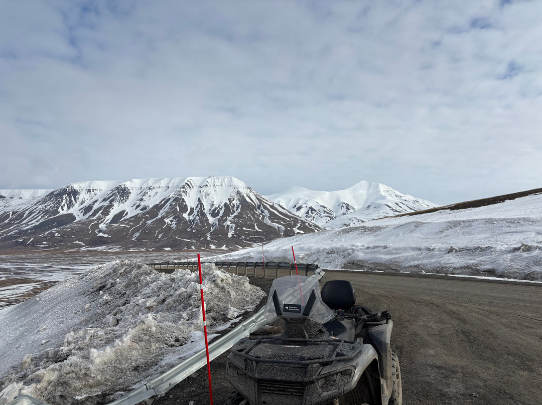 Svalbard Experts-朗伊尔城必去景点