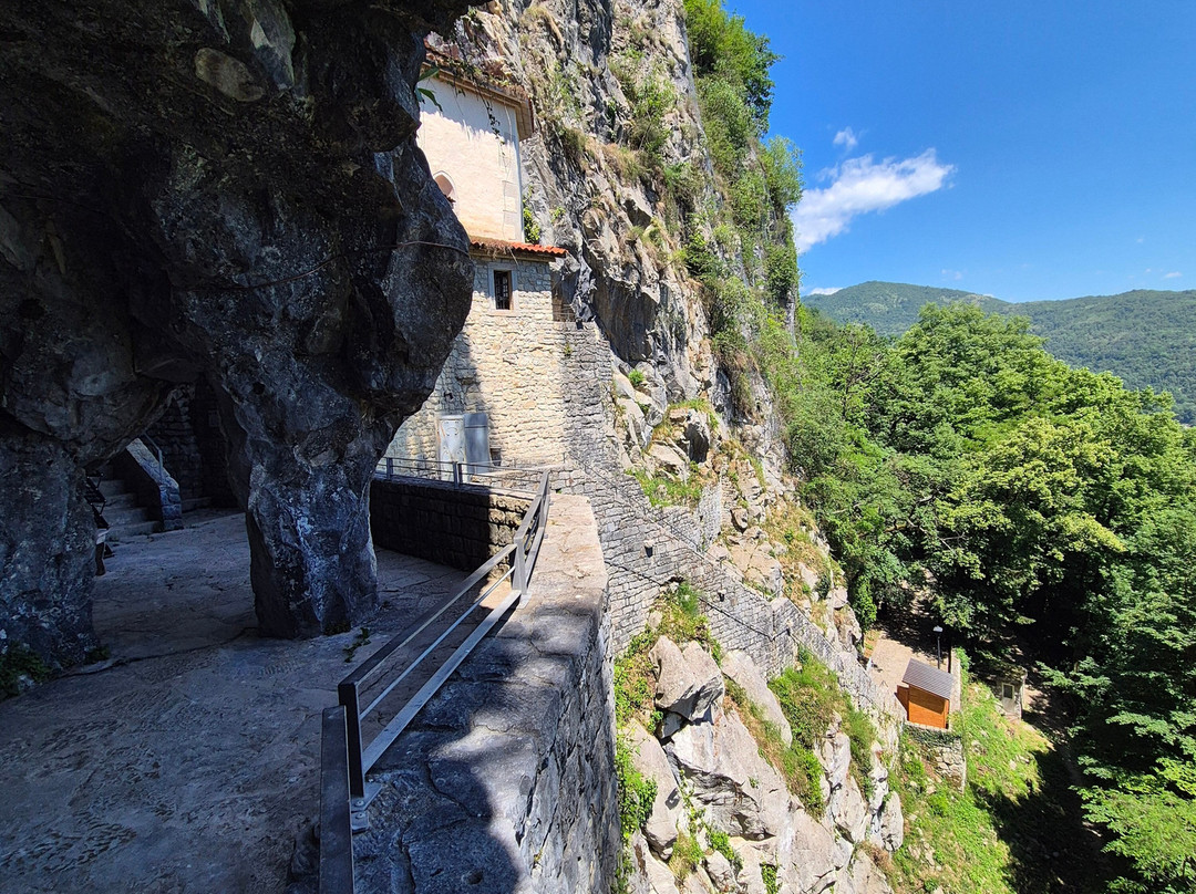 Grotta di San Giovanni d'Antro-Pulfero必去景点