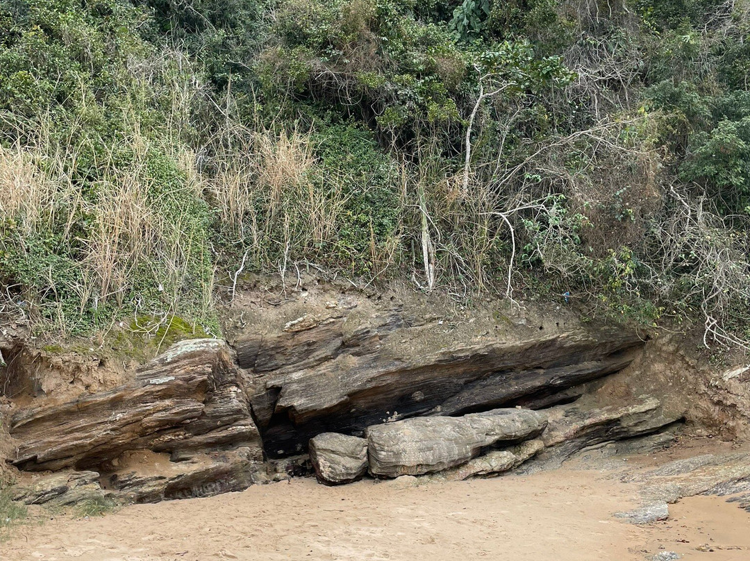 Praia do Canto-布基亚斯必去景点