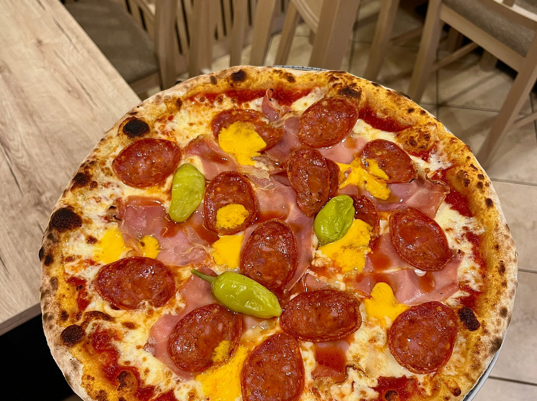 Gostilna & Pizzeria Sokol