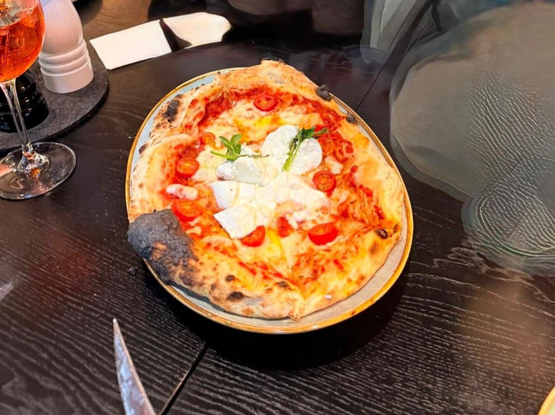 Momá, ristorante, pizza, vino