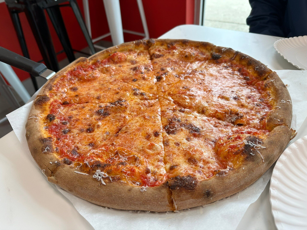 100 Pizza