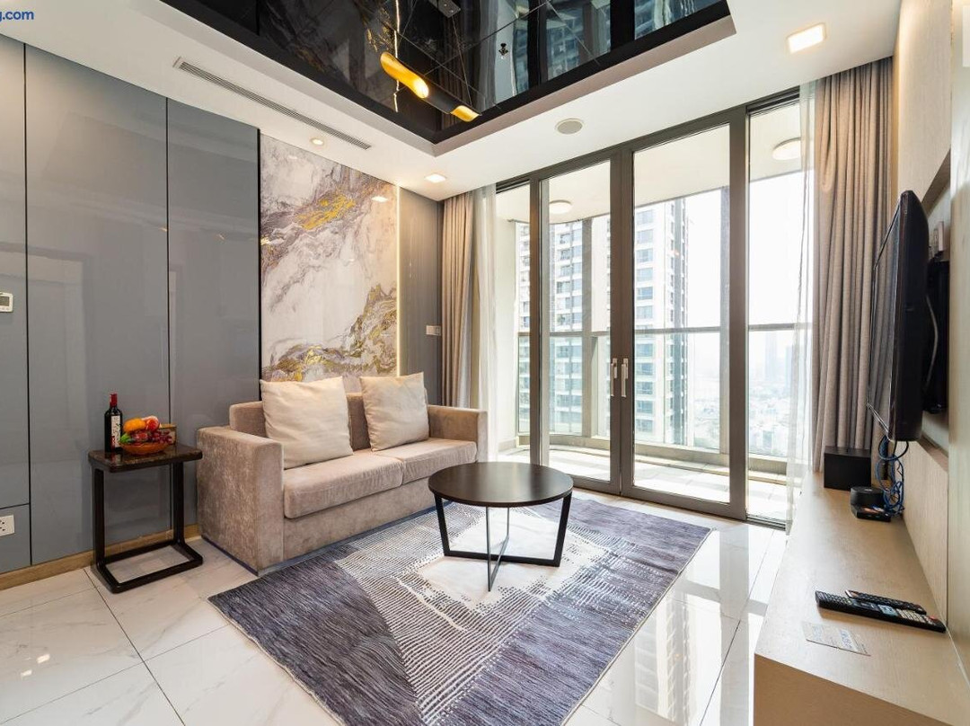 The Luxe Landmark 81 Saigon Heights Living